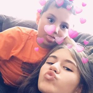 Meet your Posher, Adriana